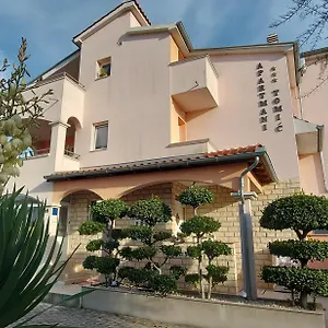 Apartman Tomic Biograd Na Moru