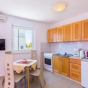 Tomo Apartment Medulin