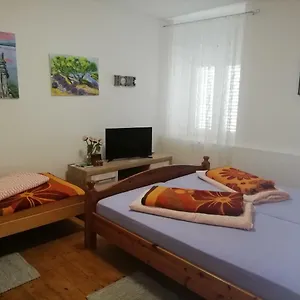 studio-rose-pula.pula-hotels.org/