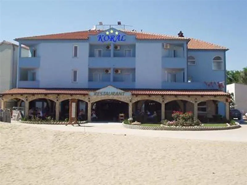 Hotel Koral ميدولين 3*,